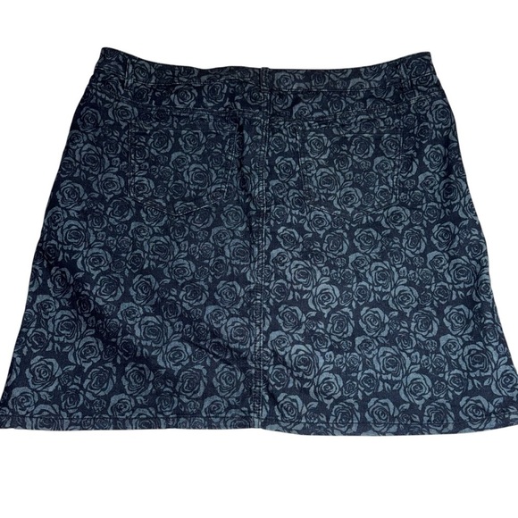 Cjbanks Women’s Skorts Rose Patterned 2-Tone Denim Skirt Size 18W Lined - Picture 3 of 5